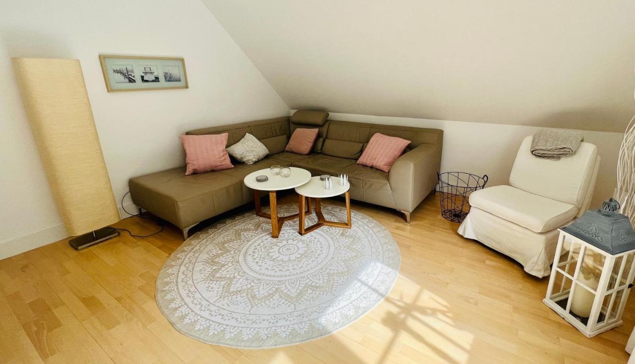 Ferienwohnung Im Türmchen Oberfell Exterior foto