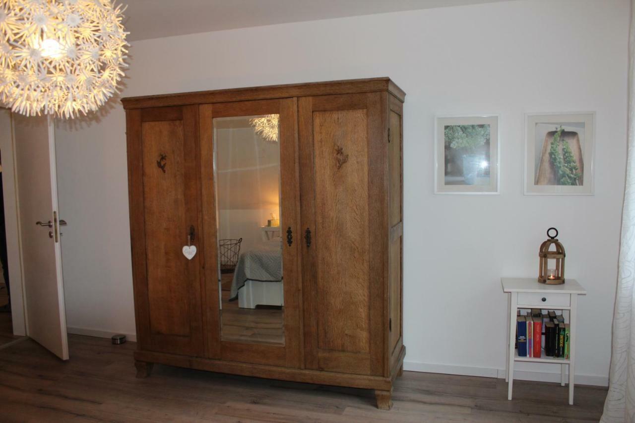 Ferienwohnung Im Türmchen Oberfell Exterior foto